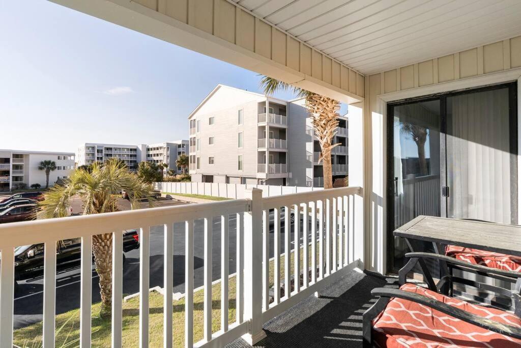 Апартаменты Great Beach Getaway! Миртл-Бич Экстерьер фото